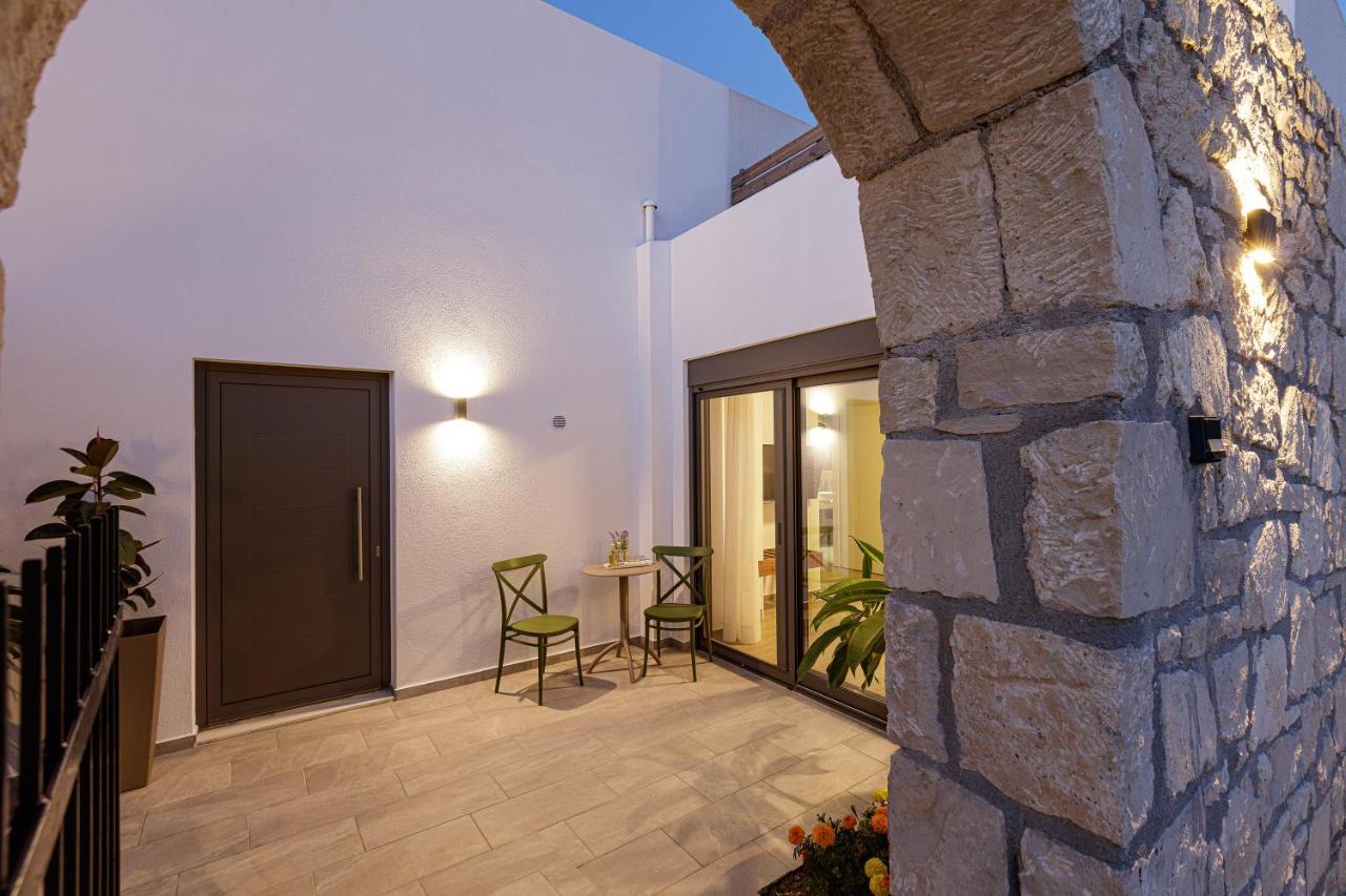 Eveland Accessible Villas Sfáka Buitenkant foto
